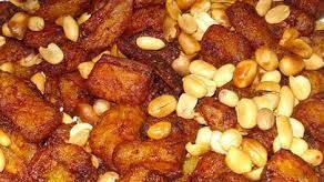 Kelewele With Peanuts · fried spicy sweet plantain with a garnished of roasted Peanuts