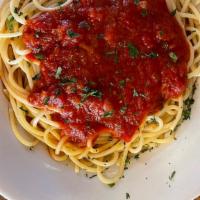 Spaghetti Marinara · Long thing pasta.