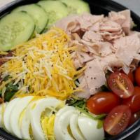 Fox'S Chef Salad · Romaine lettuce with Colby cheese, sliced turkey, bacon bits and sliced boiled egg.