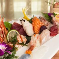 Sushi & Sashimi Deluxe (34) · Spicy. Raw or undercooked. 10 pcs of Nigiri Sushi, 8 pcs of Rainbow, 6 pcs of
Spicy Tuna and...