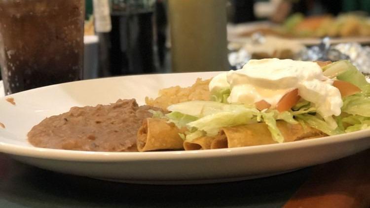 Flauta Plate  · With rice,beans, salad and sour cream