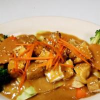 Peanut Sauce Lover · Steamed broccoli, carrots, cabbage topped peanut sauce.