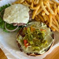 Veteran Burger · Pepper Jack, green chiles, green leaf lettuce, red onion, and green chile mayo.