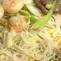 Combination Rice Noodle · Combination of Beef, Shrimp, and Chicken.