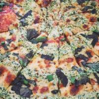 Alla Fiorentina · Red sauce, fresh spinach blended with ricotta cheese, fresh basil, fresh garlic.