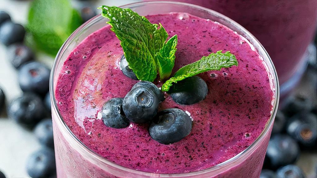 Blueberry Smoothie · Fresh blueberries 🫐,can-berry juice banana avocado 🥑 ice 🧊,