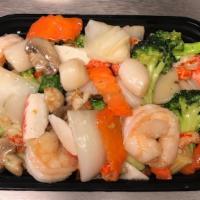 Seafood Delight · Lobster chunks, jumbo shrimp, scallop, sauteed with assorted Chinese vegetables.
