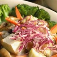 Bangkok Café Bathing Rama · Soft / Fried tofu, spinach and seasonal vegetables, with
caramelized onions & mushrooms and ...