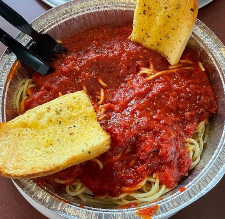 Spaghetti W/ Sauce · spaghetti topped with our marinara sauce served with 1/2 loaf of garlic bread