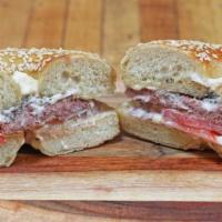 Liverwurst Bagelwich · Nueske's Liverwurst with tomato, red onion, black pepper and a bit of mayo
