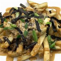Japanese Stoner Frjt · Mushroom poutine with cheddar curds, teriyaki mayo, chopped nori, and green onions.