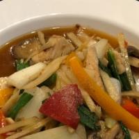 Thai Ginger · Gluten free. Choice Of Meat, with shredded ginger, onions, mushrooms, bell peppers, and gree...