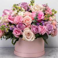 Signature Round Flower Box · Pure, unforgettable floral artistry. Extra flower arrangement is artfully arranged in a uniq...