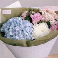 Medium Wrapped Mix Flowers · Our Medium sized wrap is a beautiful gift for birthdays, anniversaries, or anytime you wanna...