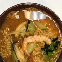 Spicy Ramen Noodles · Spicy ramen noodles w/broth., assorted vegetables & mussel, shrimp