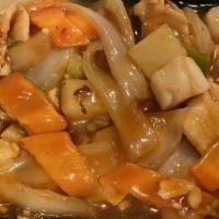 Hawaii Three Delight · Spicy. Slice chicken, shrimp, sea scallop sauteed with onion, snow peas. pineapple, carrot i...