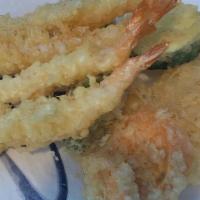Tempura / 天ぷら · Prawns and vegetables deep fried in a tempura batter.
