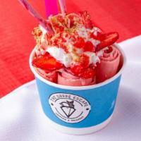 Strawberry Shortcake · Strawberry ice cream, strawberries, graham crackers, whipped cream.