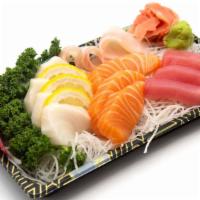 Sashimi Regular · 3pcs tuna, 3pcs salmon, 3pcs white tuna, 3pcs white fish.