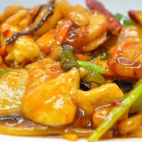 Szechuan Chicken · Hot and Spicy. Slices of tender chicken sautéed with bamboo shoots, water chestnuts, mushroo...
