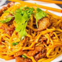 Lo Mein · Stir-fried lo mein noodle with cabbage, carrot, and scallion