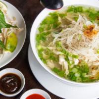 Chicken Pho · 450 Calorie white chicken meat served with chicken broth.