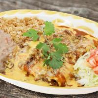 Texas Mex Enchiladas · (3) Carne molida, chile con carne, queso, cheddar cheese, grilled onions