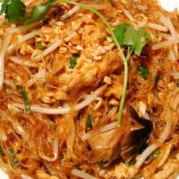 Mien Xao · Wok-tossed clear bean thread noodles with egg, bean sprouts, sliced chicken, egg and mushroo...