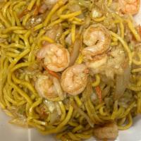 Shrimp Lo Mein / 蝦仁撈麵 · Served with soft noodles. / 附軟麵.