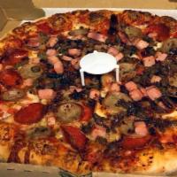 Meat Lover'S · Pepperoni, ham, ground beef, bacon, Italian sausage and mozzarella cheese.