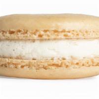 Macaron - Vanilla · Vanilla beans buttercream with a sweet, perfumed, woody taste. One of our most fragrant and ...