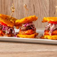 Tostones Sliders  · beef, cabbage ,mayoketchup ,tomatoes