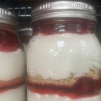 Cheesecake Jars · STRAWBERRY OR BANANA PUDDING