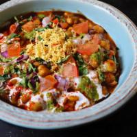 Chana Bowl (Chaat) · Chana masala (spiced chickpeas) topped with onions, tomato, yogurt, spices, sweet tamarind &...