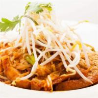 Original Pad Thai · Thin rice noodle, shrimp, chicken, tofu, house made tamarind sauce, egg, scallion, bean spro...