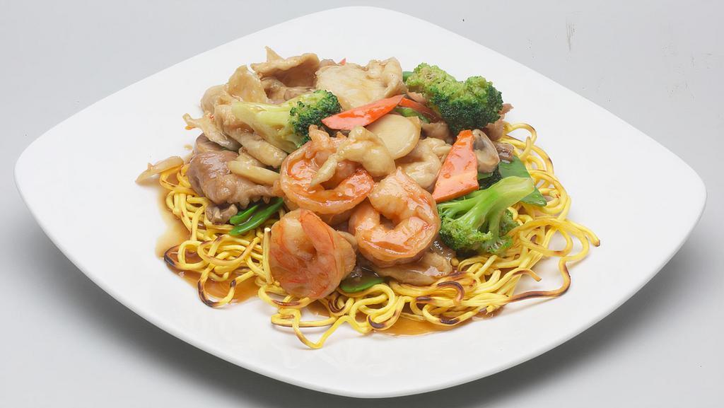 Shanghai Noodle · With Chinese mixed vegetables.