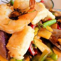 Ocean Seafood · Calamari, shrimp, scallops, mussels, fish, carrot, onion, mushroom, bell pepper, thai basil ...