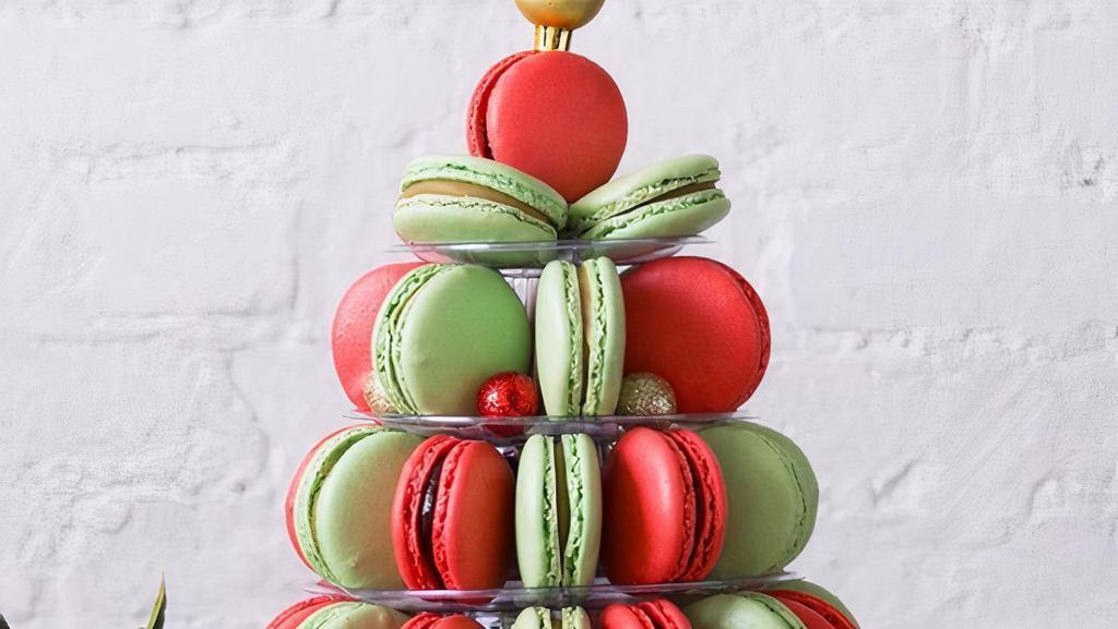 Build Your Own Medium Pyramid · 1st layer (4 macarons), 2nd layer (8 macarons), 3rd layer (13 macarons), 4th layer (15 macarons), 5th layer (16 macarons), and 6th layer (19 macarons). Please note that the instructions are for allergies only.