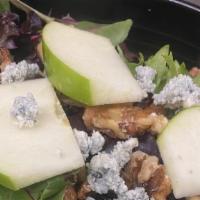 Cranberry Apple Salad · spring mix, apple slices, walnuts, gorgonzola crumbles, dried cranberries, raspberry vinaigr...
