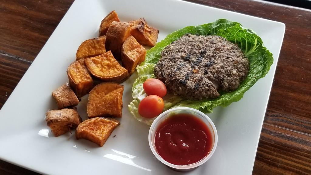 Grass-Fed Burger Meal · Grass-fed beef patty (5 oz), sweet potato bites, romaine leaf bun. Calories: 357, carbohydrates: 33 g, fiber: 5 g, protein: 31 g, and fats: 10 g.
