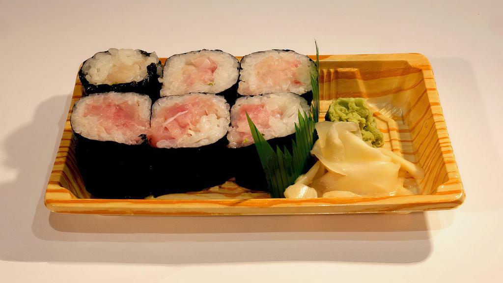 Yellow Tail Roll · cucumber
