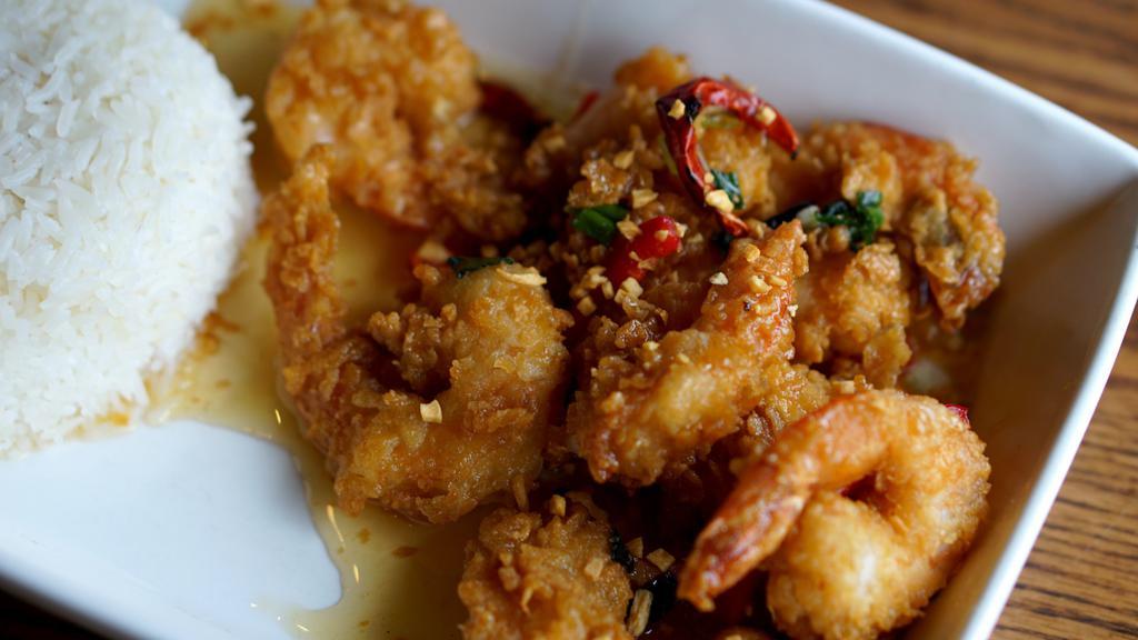 Honey Shrimp · Batter fried shrimp, finger pepper, red bell pepper, scallion