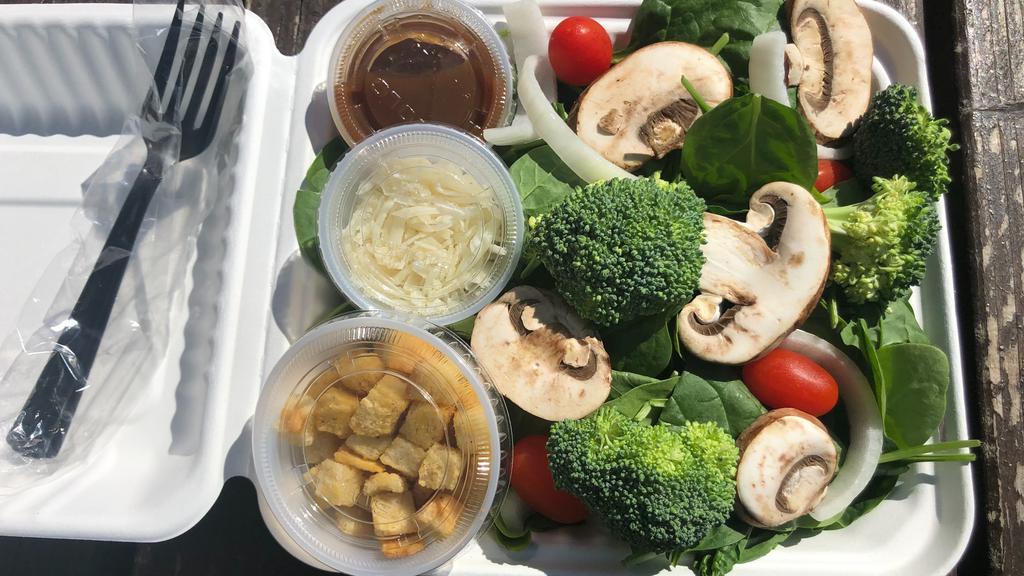 Veggie Delight · Fresh spinach with croutons, fresh grated Parmigiano-Reggiano and Pecorino Romano cheese and your choice of 5 dressings. Comes with broccoli, mushrooms, onions, tomatoes and garlic either fresh or cooked.