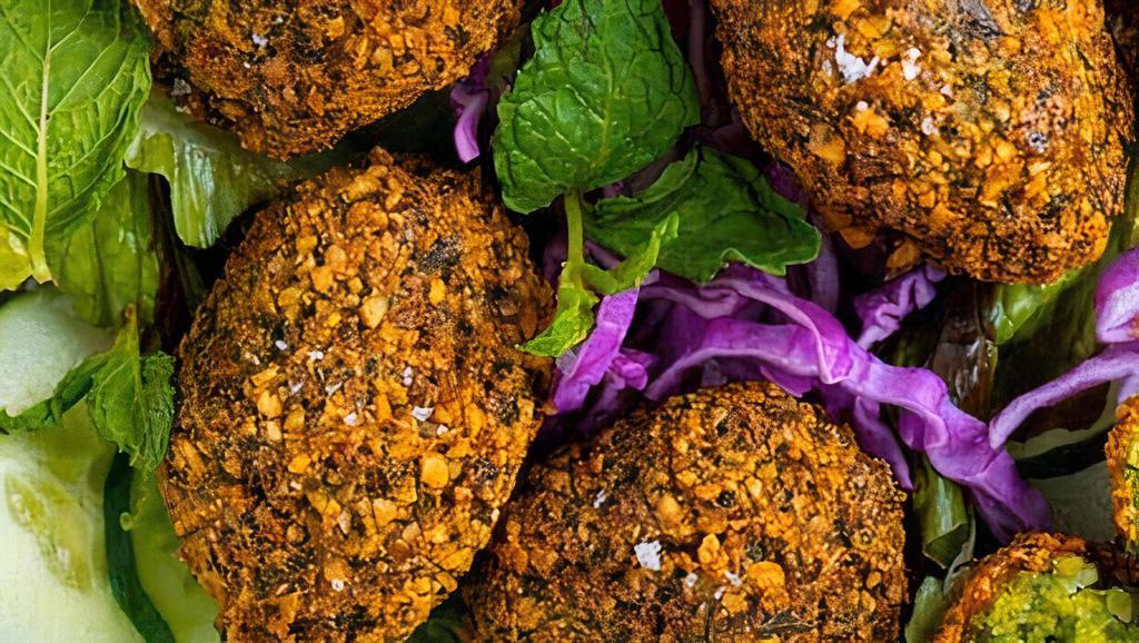 Falafel Platter  · 8 pieces of fried chickpeas