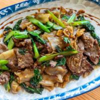Pad See Ew · Vegetarian, Gluten-free.Stir-fried broad flat rice noodles, Chinese broccoli & eggs in light...