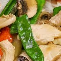 Moo Goo Gai Pan · White chicken meat, broccoli, carrot, mushroom, snow peas, bok choy,onion,garlic sauce.