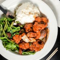 Spicy Mt. Fuji Chicken · Grilled or fried Chicken with Szechuan sauce. Serve with spinach, greenbeans, bacon bits, & ...