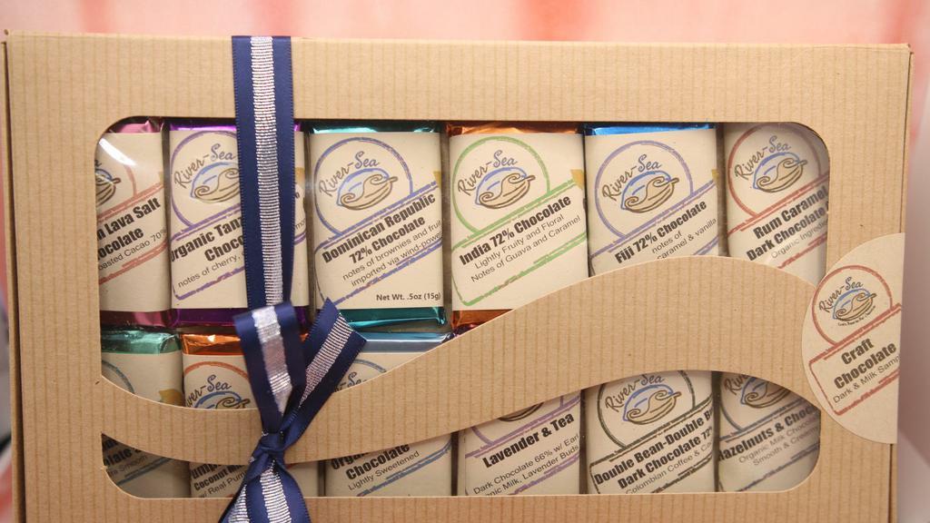 Mini Sampler Box · Makes a wonderful gift and introduction  into the delicious world of craft chocolate.  Includes a mix of twelve 15 gram minis.