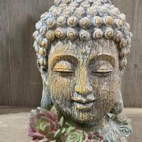 Buddha Head Statue · Good for both indoor and outdoor
Material: polyresin.
Size: 5.5X5.9X12.