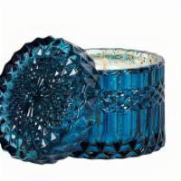 Glass Jar Candle (Blue / Blue Spruce) · Blue spruce & snow covered cedar
8oz Candle
Approx. 45 hour Burn time